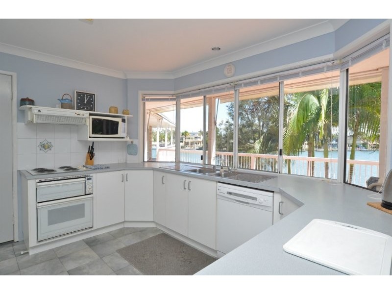 15 Lachlan Drive, Coomera QLD 4209