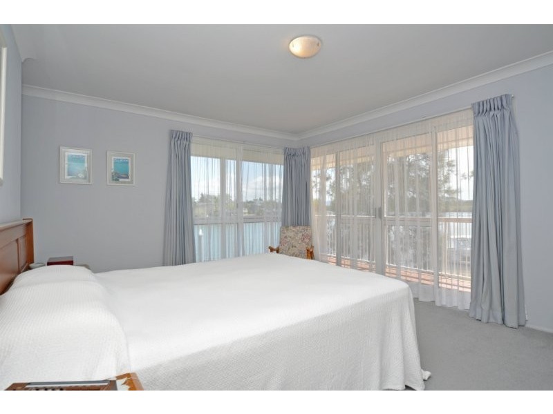 15 Lachlan Drive, Coomera QLD 4209