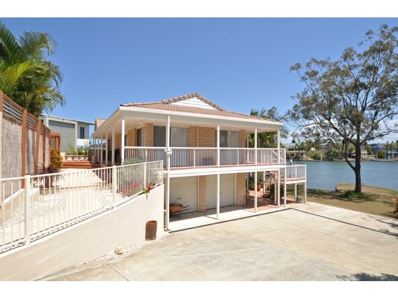 15 Lachlan Drive, Coomera QLD 4209
