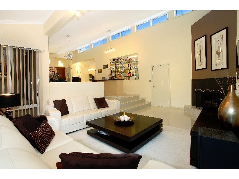 44 Clarence Drive, Helensvale QLD 4212