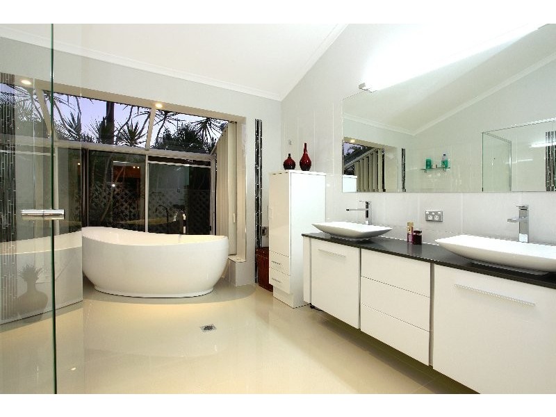 44 Clarence Drive, Helensvale QLD 4212