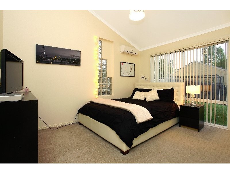 44 Clarence Drive, Helensvale QLD 4212