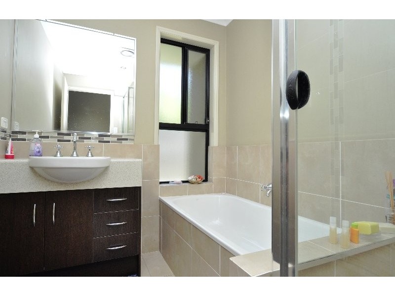 1 Oceanis Drive, Oxenford QLD 4210