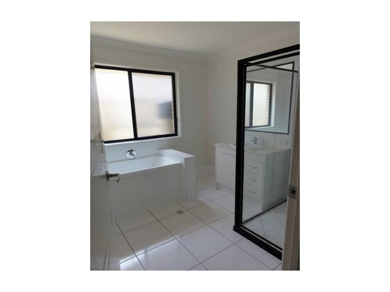 35 Treeline Circuit, Upper Coomera QLD 4209