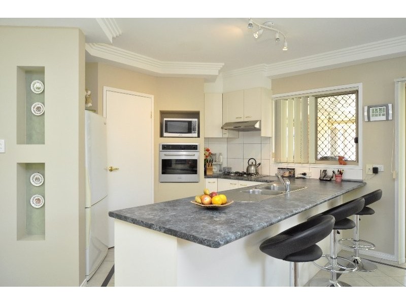 10 Waverley Park Close, Oxenford QLD 4210