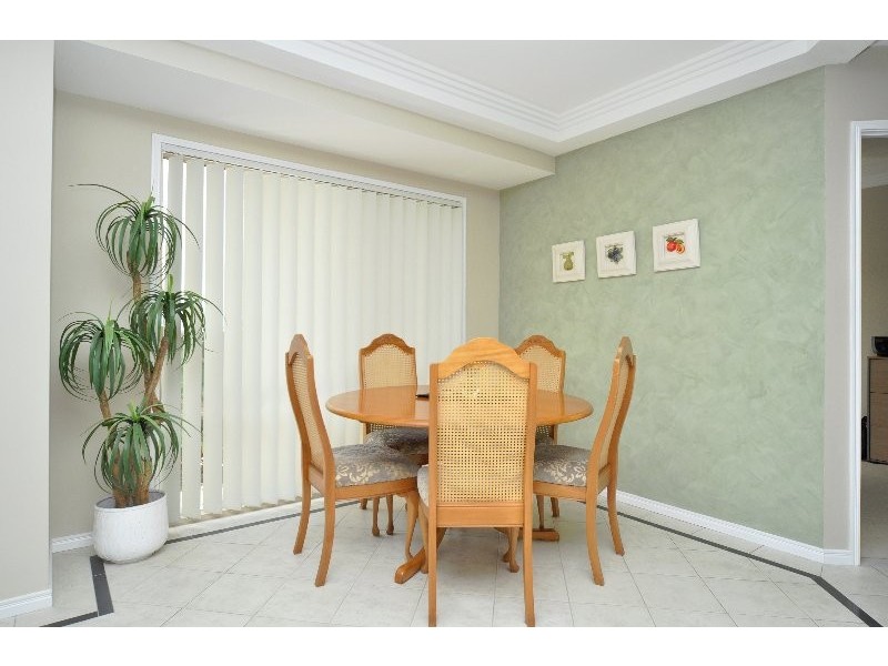 10 Waverley Park Close, Oxenford QLD 4210