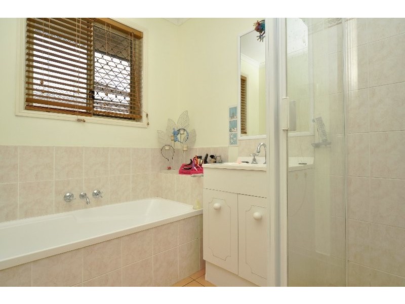 9 Lomandra Court, Oxenford QLD 4210