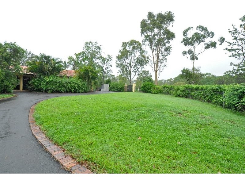 2 Satinay Court, Oxenford QLD 4210