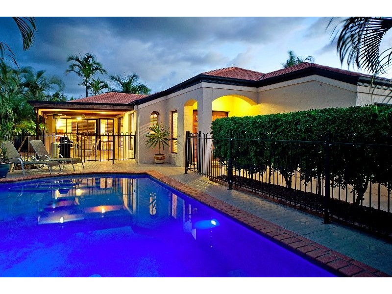 5 Ken Crescent, Helensvale QLD 4212