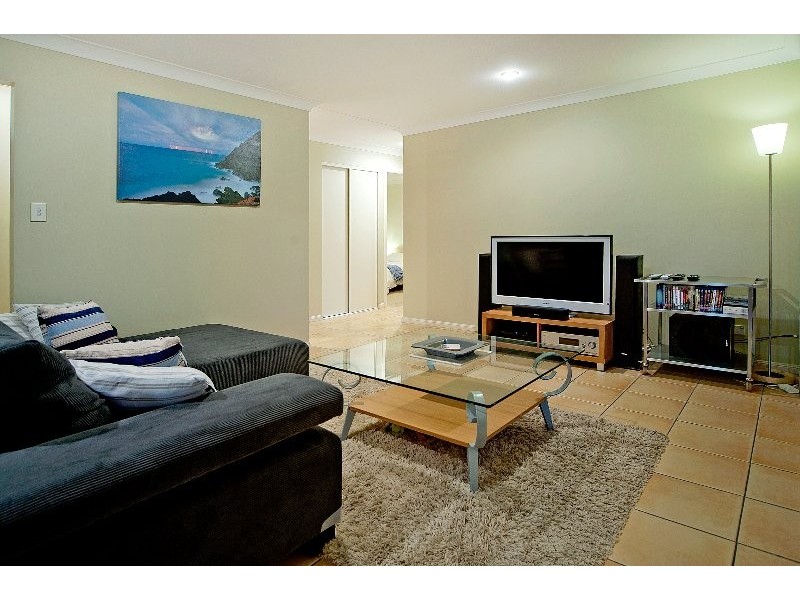 5 Ken Crescent, Helensvale QLD 4212