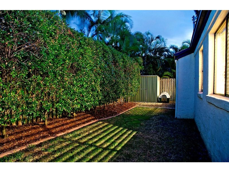 5 Ken Crescent, Helensvale QLD 4212