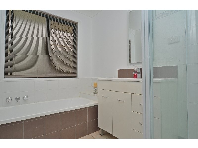 4/50 Beattie Road, Coomera QLD 4209