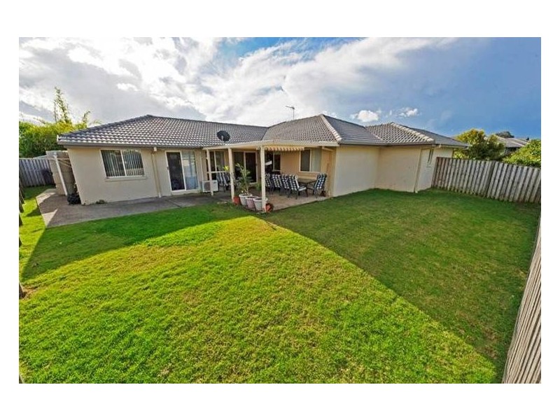 2 Xavier Place, Oxenford QLD 4210