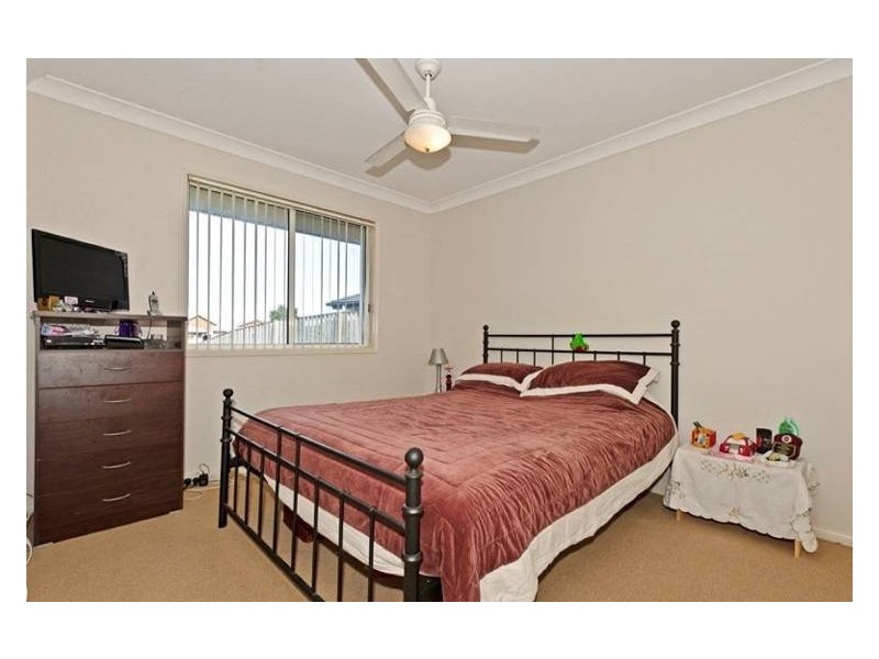 2 Xavier Place, Oxenford QLD 4210