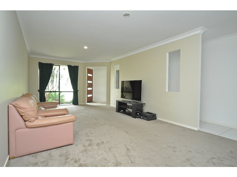 11 Buchanan Circuit, Oxenford QLD 4210