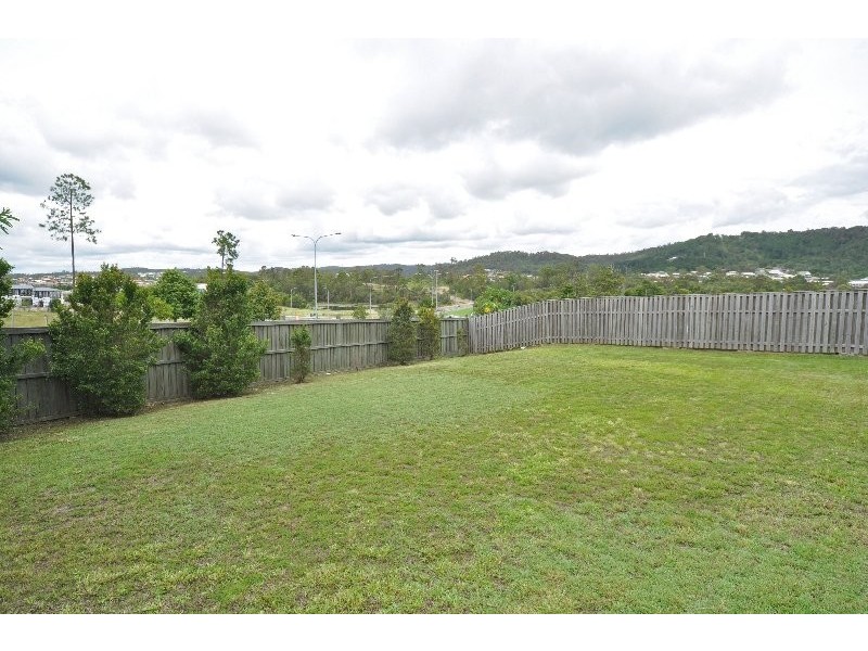 11 Buchanan Circuit, Oxenford QLD 4210