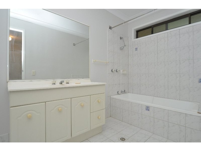 5 Jane Lane, Oxenford QLD 4210