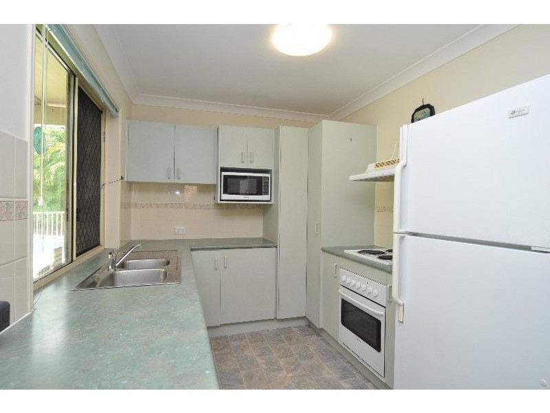 23 Pinemount Crescent, Oxenford QLD 4210