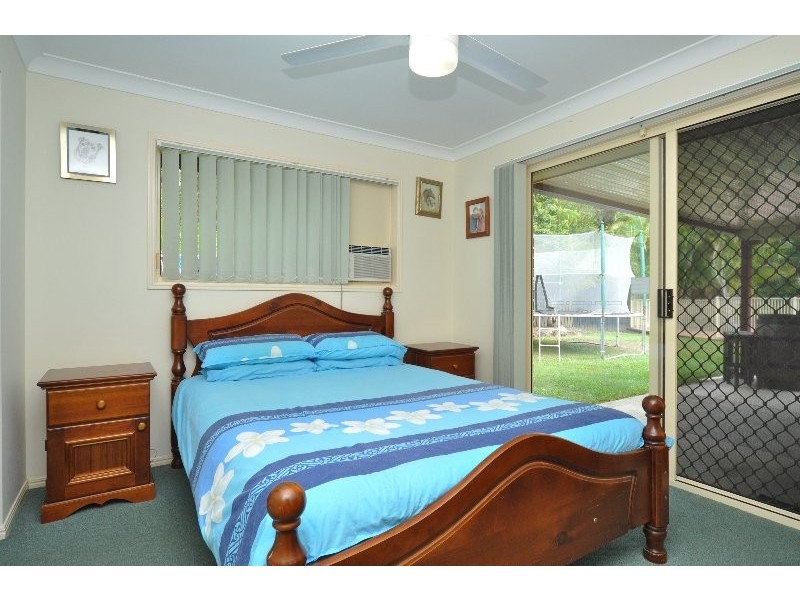 23 Pinemount Crescent, Oxenford QLD 4210