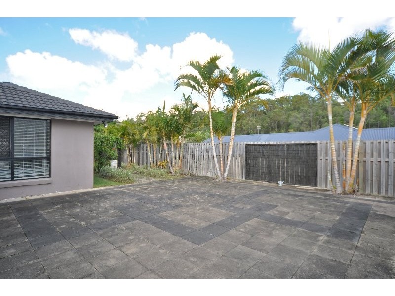 3 Inman Court, Pacific Pines QLD 4211