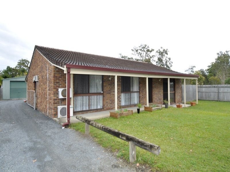 42 Michigan Drive, Oxenford QLD 4210