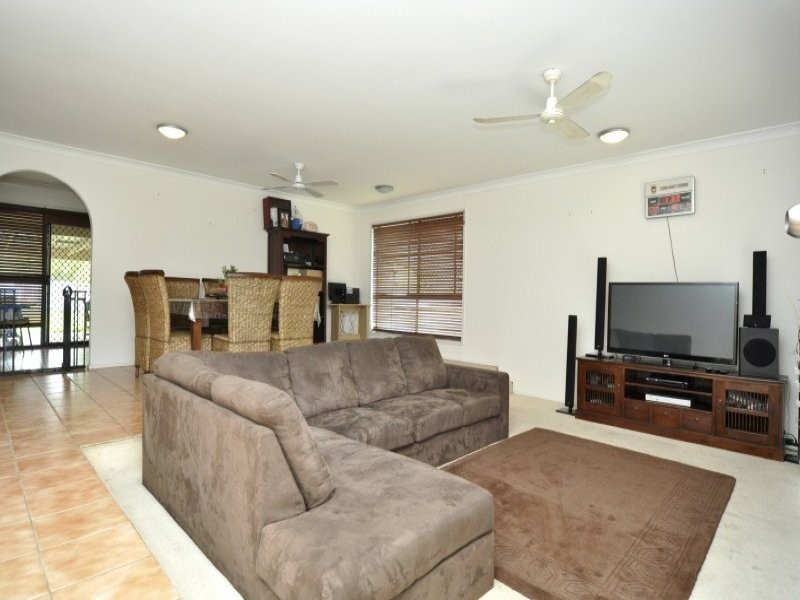 42 Michigan Drive, Oxenford QLD 4210