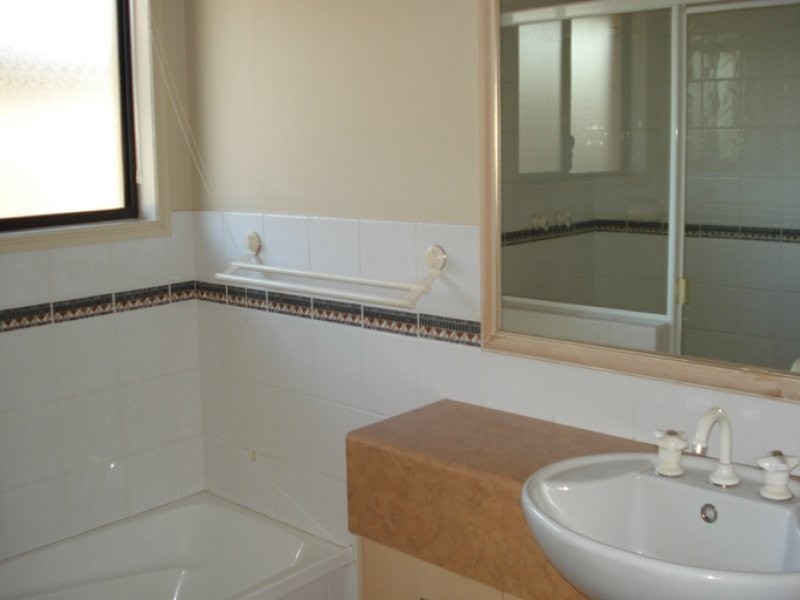 6 Nilkare Court, Upper Coomera QLD 4209