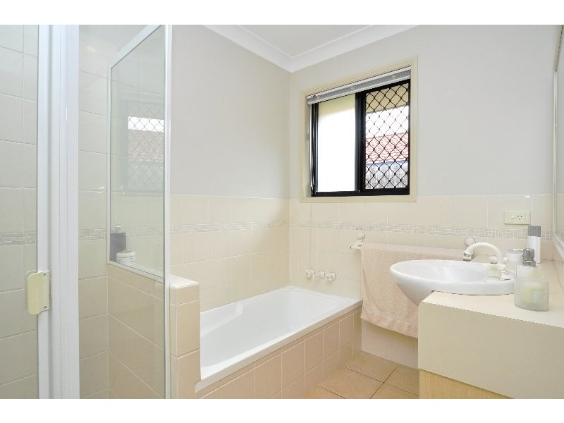 1 River Heights Road, Upper Coomera QLD 4209