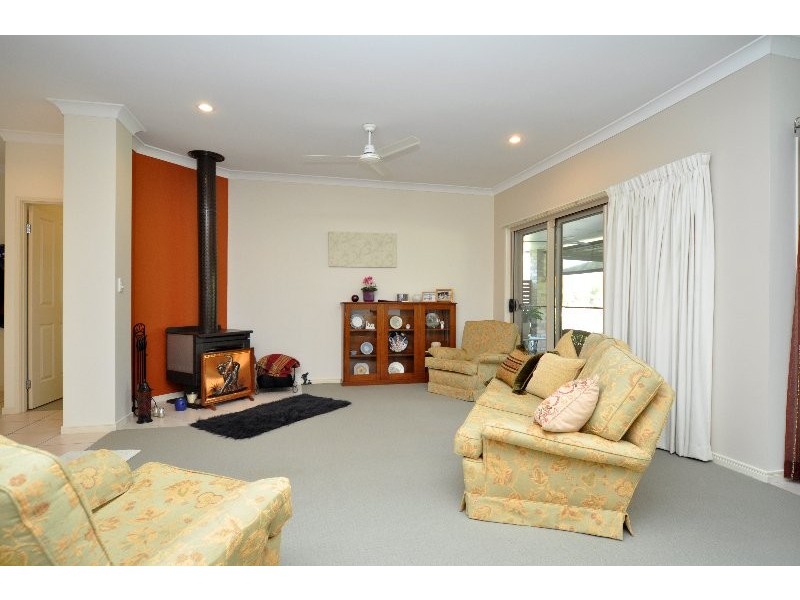 11 Nathanvale Drive, Mount Nathan QLD 4211