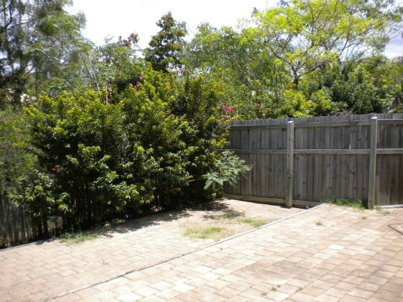 18/63 Olsen  Ave, Labrador QLD 4215