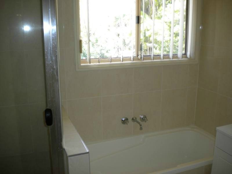 18/63 Olsen  Ave, Labrador QLD 4215