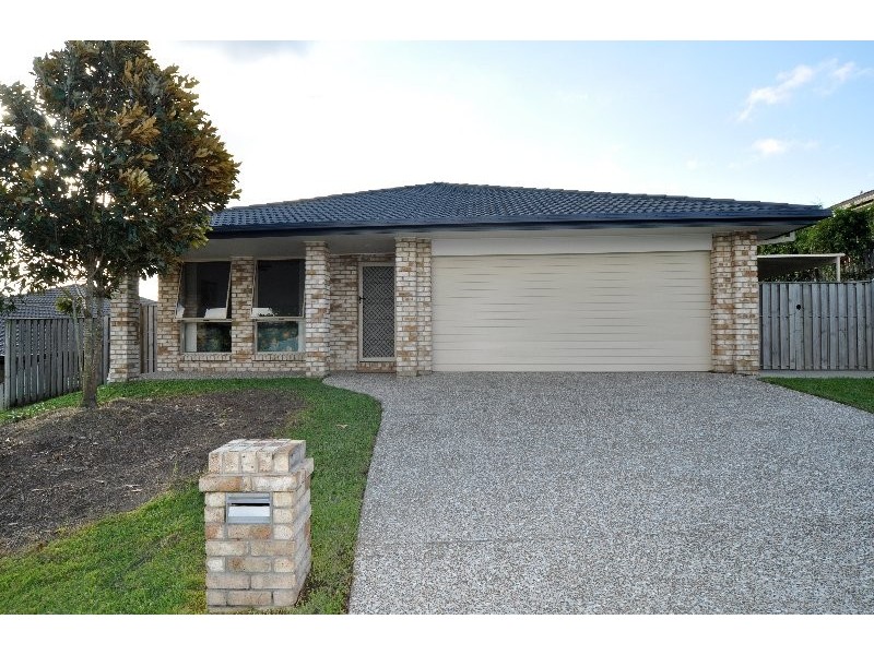 8 Buchanan Circuit, Oxenford QLD 4210