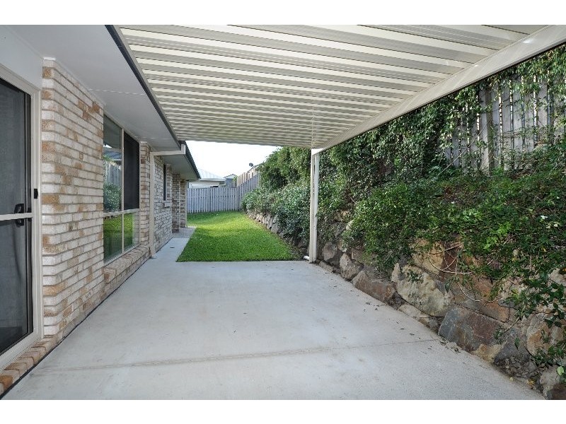 8 Buchanan Circuit, Oxenford QLD 4210