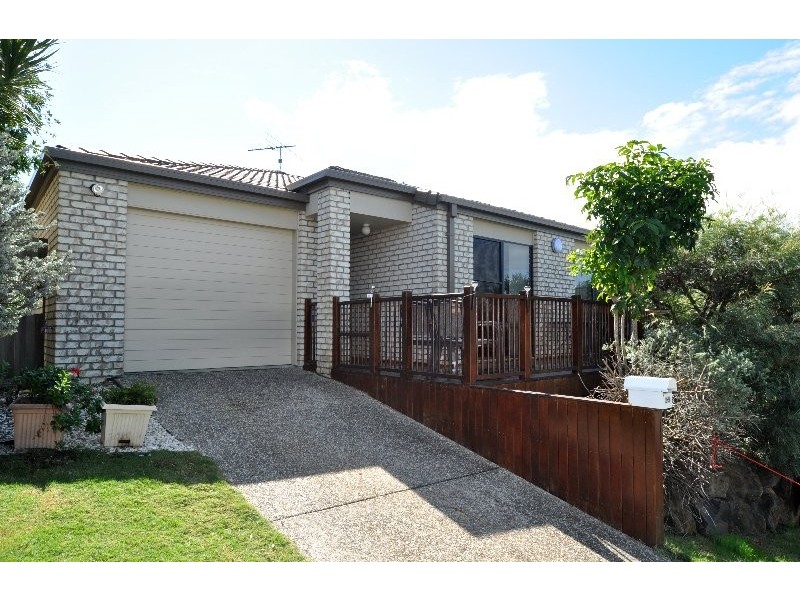 2/9 Filbert Street, Upper Coomera QLD 4209