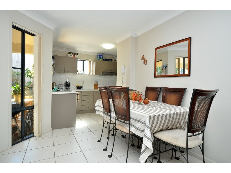 2/9 Filbert Street, Upper Coomera QLD 4209