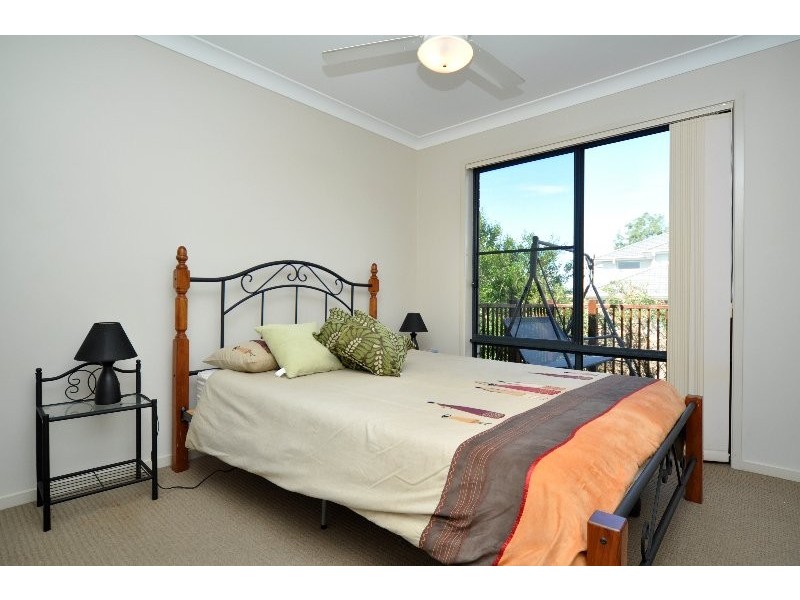 2/9 Filbert Street, Upper Coomera QLD 4209