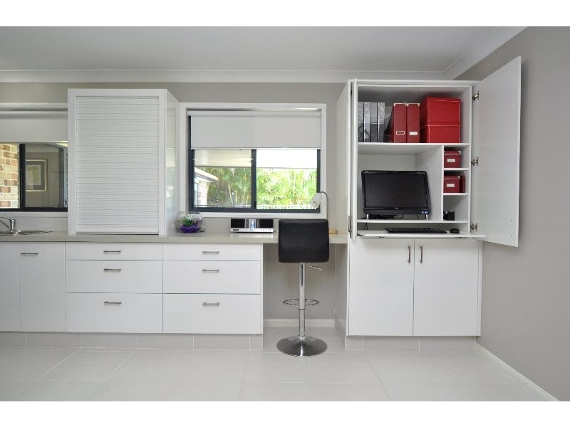 1 Harwood Place, Maudsland QLD 4210