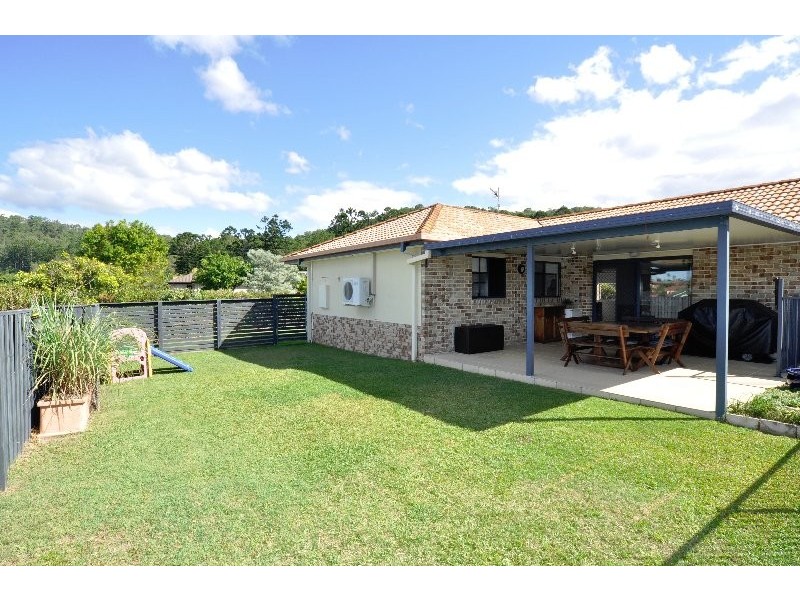 1 Harwood Place, Maudsland QLD 4210