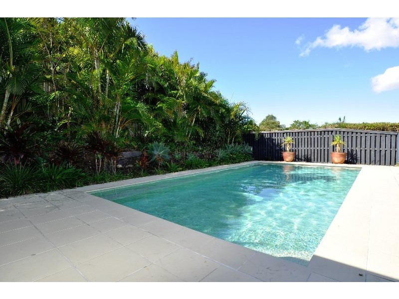 1 Harwood Place, Maudsland QLD 4210