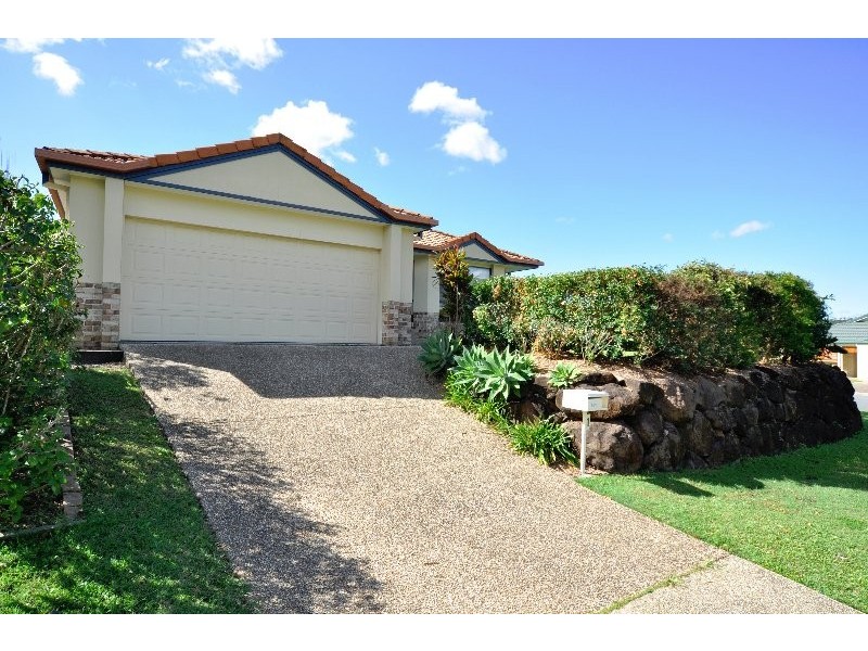 1 Harwood Place, Maudsland QLD 4210