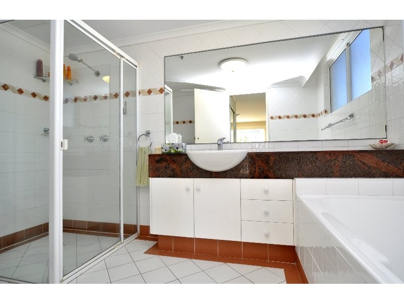 5/59 Pacific Street, Main Beach QLD 4217