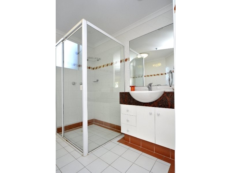 5/59 Pacific Street, Main Beach QLD 4217