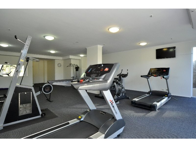 5/59 Pacific Street, Main Beach QLD 4217