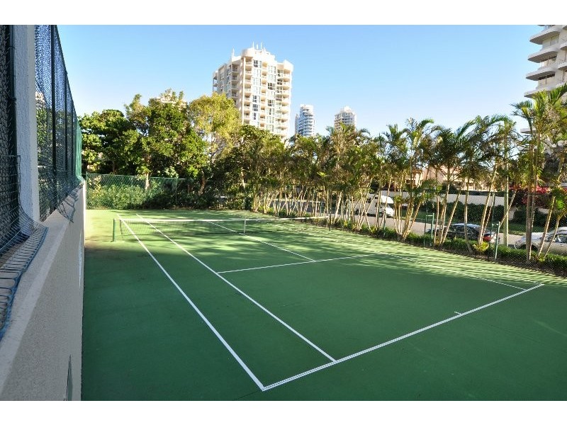 5/59 Pacific Street, Main Beach QLD 4217