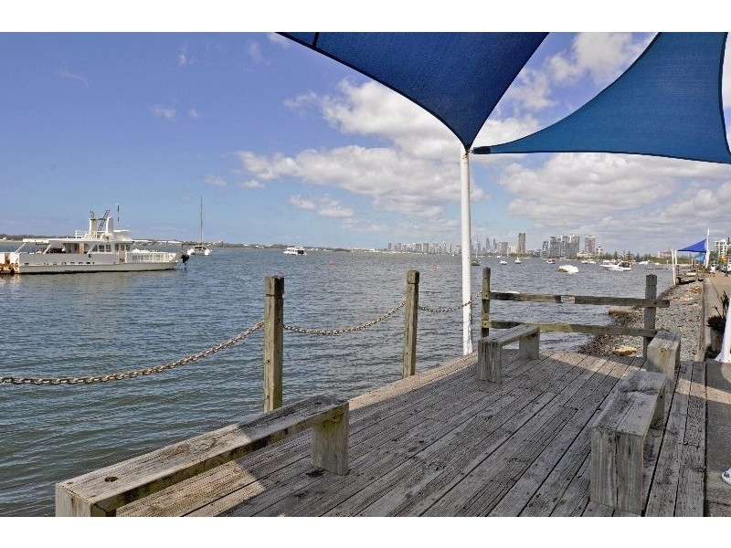 12/21 Huth Street, Labrador QLD 4215