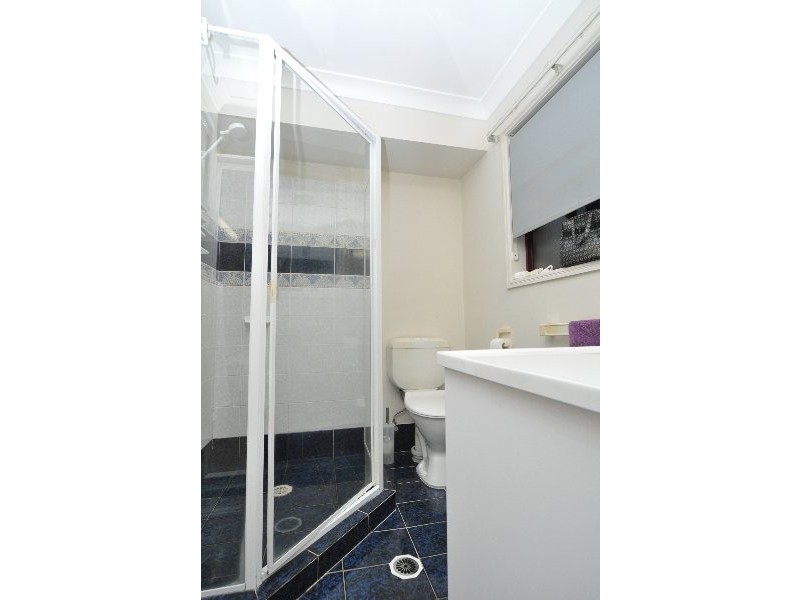 38 Sickle Avenue, Hope Island QLD 4212