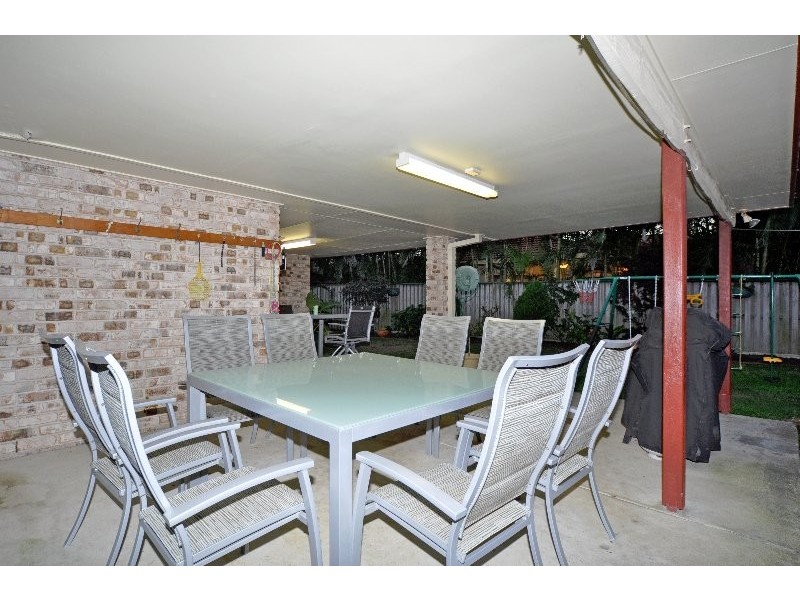 38 Sickle Avenue, Hope Island QLD 4212