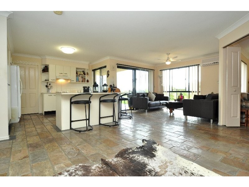 5 Roche Court, Oxenford QLD 4210