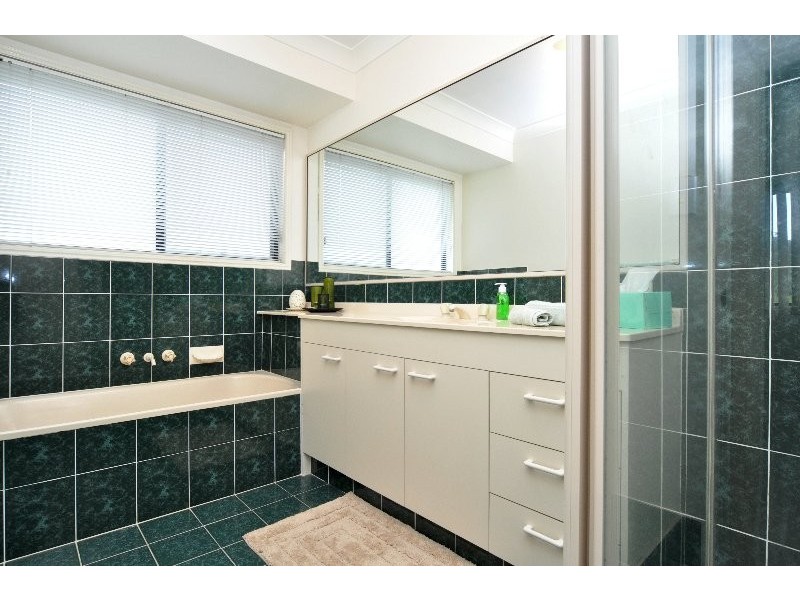 5 Roche Court, Oxenford QLD 4210