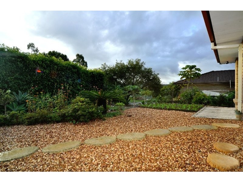 8 Knight Crescent, Nerang QLD 4211